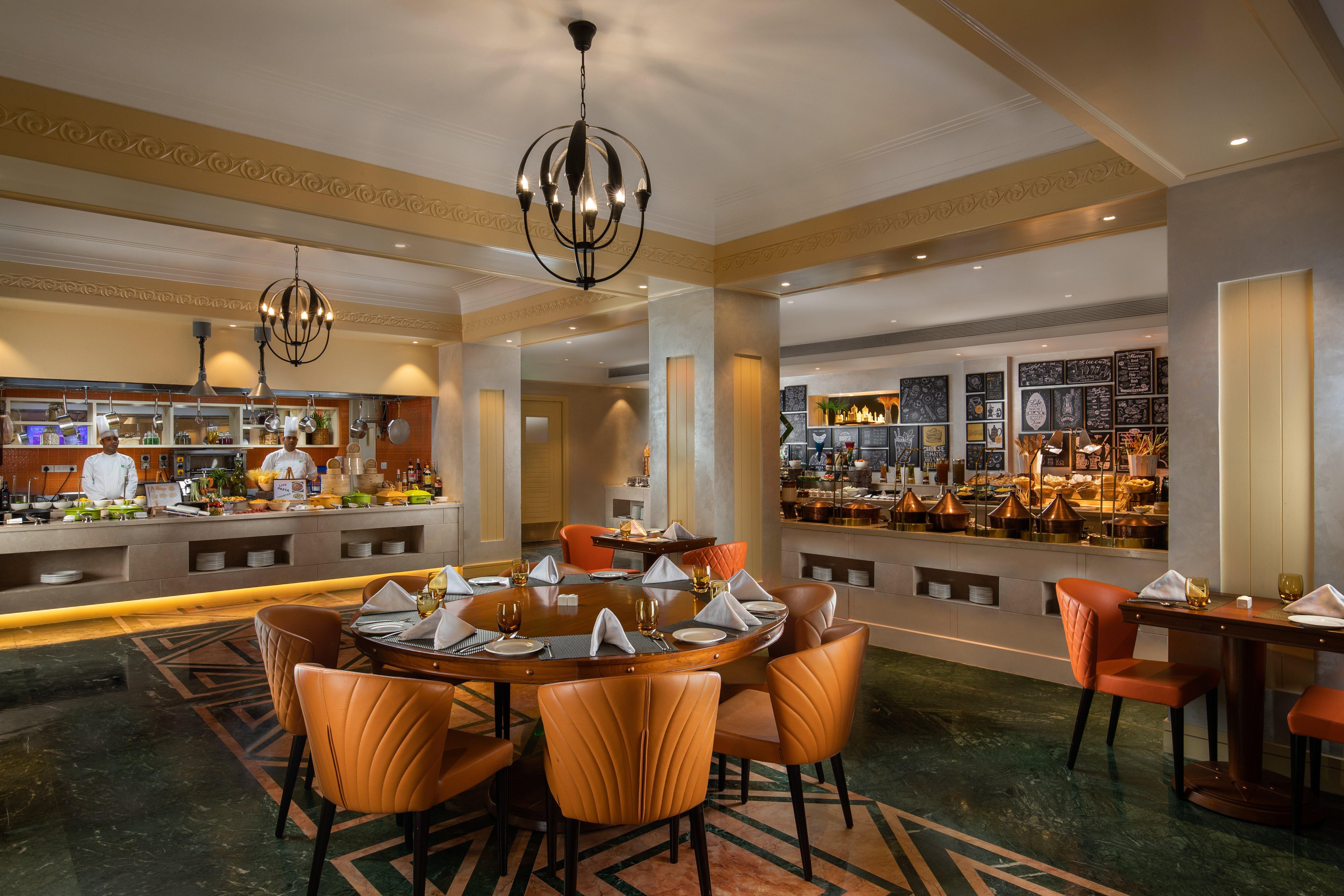 Holiday Inn Agra MG Road an IHG Hotel Bagian luar foto The Terrace