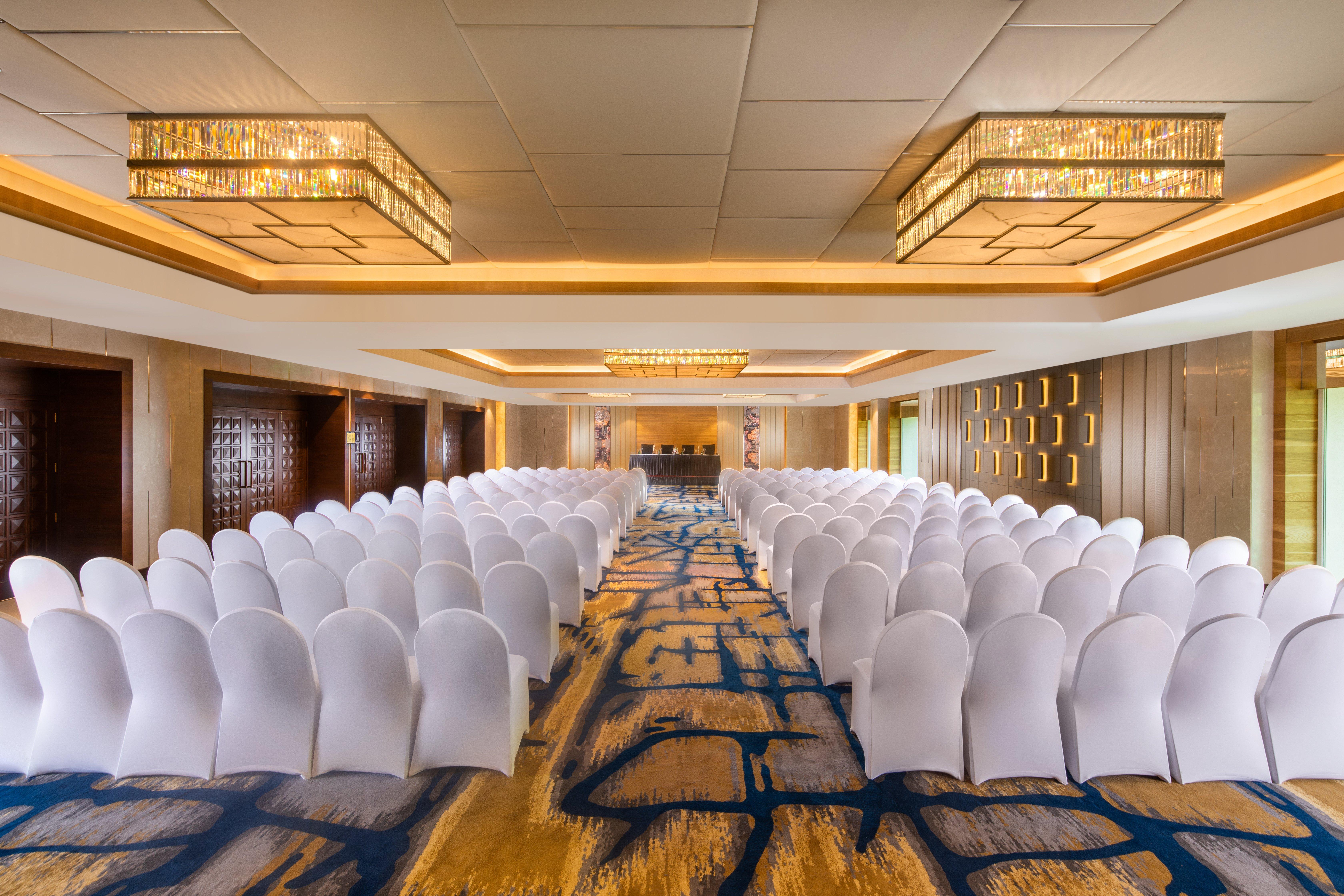 Holiday Inn Agra MG Road an IHG Hotel Bagian luar foto The ballroom